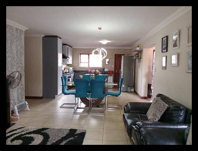3 BEDROOM TOWNHOUSE FOR SALE IN VANDERBIJLPARK SW 5